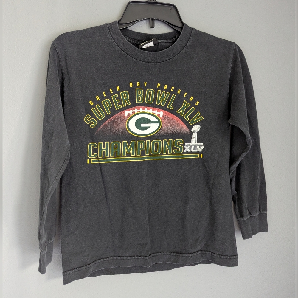 Reebok Brand Green Bay Packer Long Sleeve Crew Neck Youth Size Small.